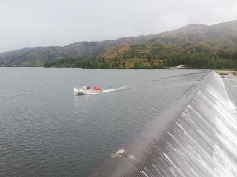 LAGUNA CORANI + INCACHACA
