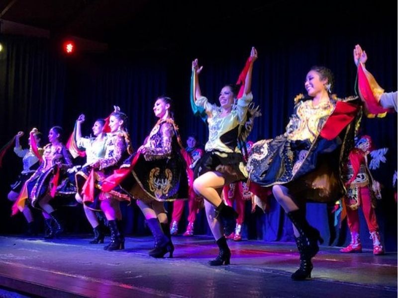 CENA SHOW DE ORIGENES BOLIVIANOS  